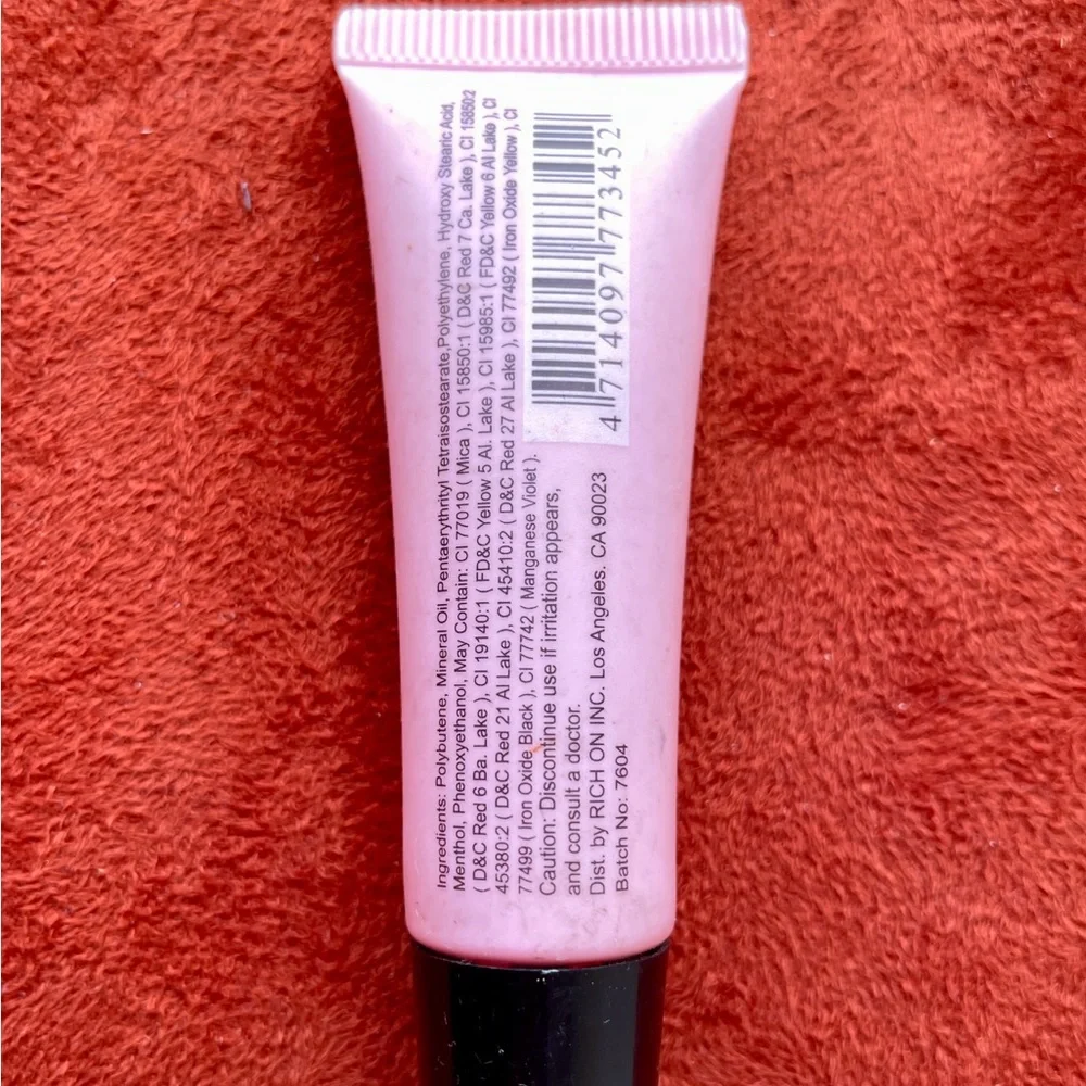 STARRY Kiss Me LIP PLUMPING Tint and Shine 0.34oz Shade 02